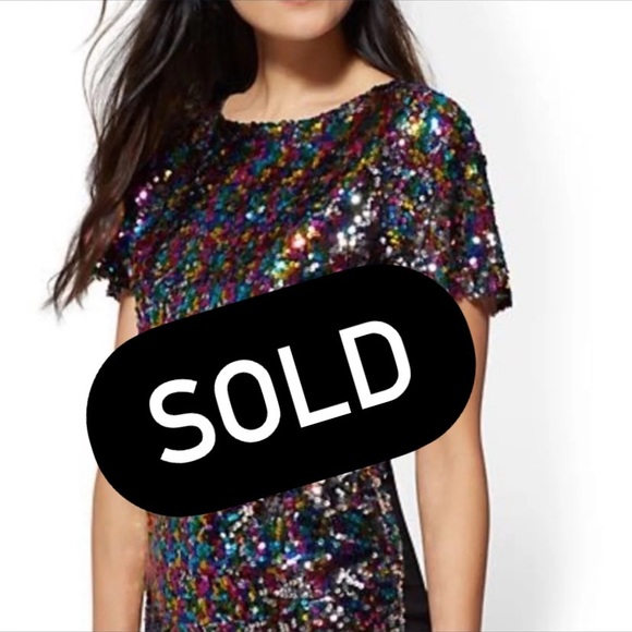 New York & Company Tops - Sequin Tee 🆕